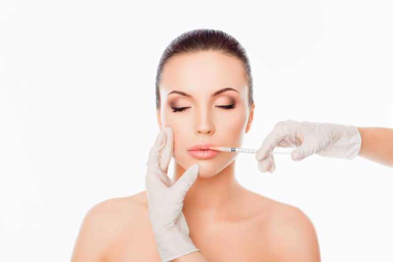 Tratamento de Revitalização Facial Clínica Porto Nacional - Tratamento de Peeling Facial
